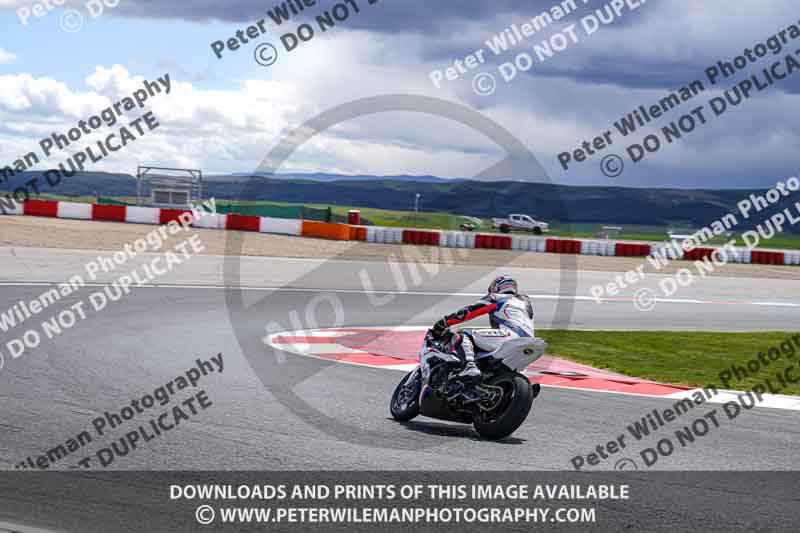cadwell no limits trackday;cadwell park;cadwell park photographs;cadwell trackday photographs;enduro digital images;event digital images;eventdigitalimages;navarra;no limits trackdays;peter wileman photography;racing digital images;trackday digital images;trackday photos